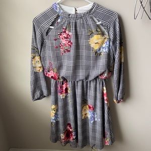 dillard’s super cute floral print dress